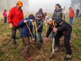 Fotos Baumpflanzaktion - Klimawoche 2021_7