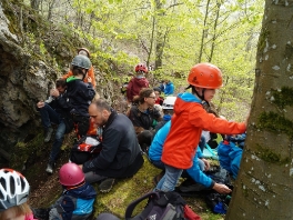 Familenhöhlenwanderung im Kathäusertal und Offnethöhlen | 2016