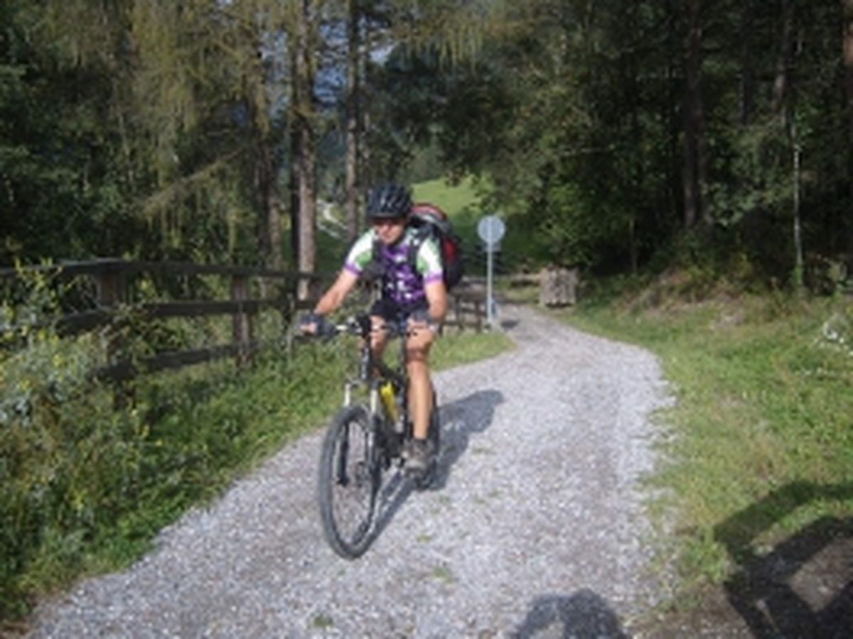 MOUNTAINBIKE